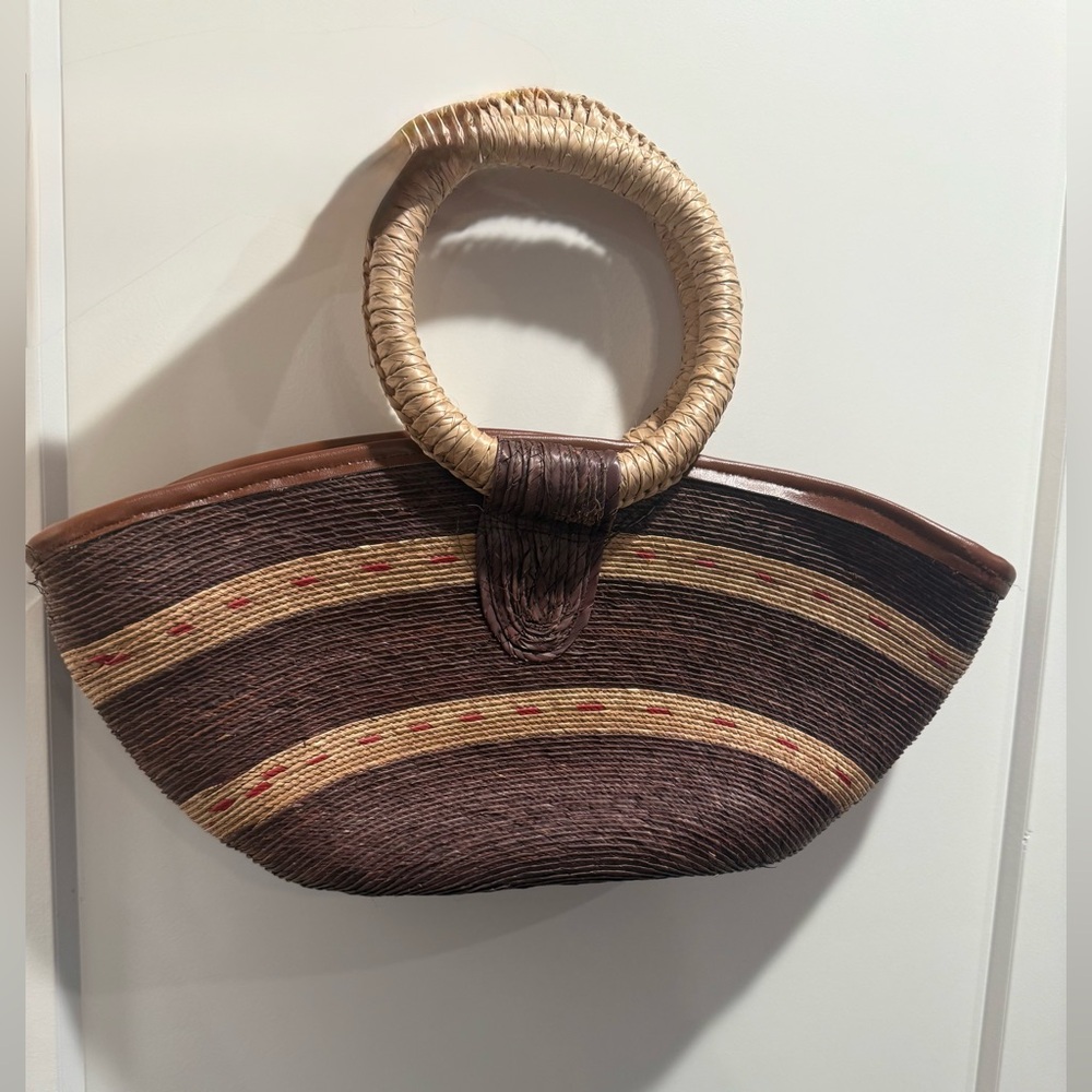 Artesanal Handcrafted Brown and Tan Woven Hand Bag Purse